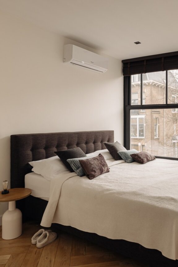 Queen's Way 155 3 -23