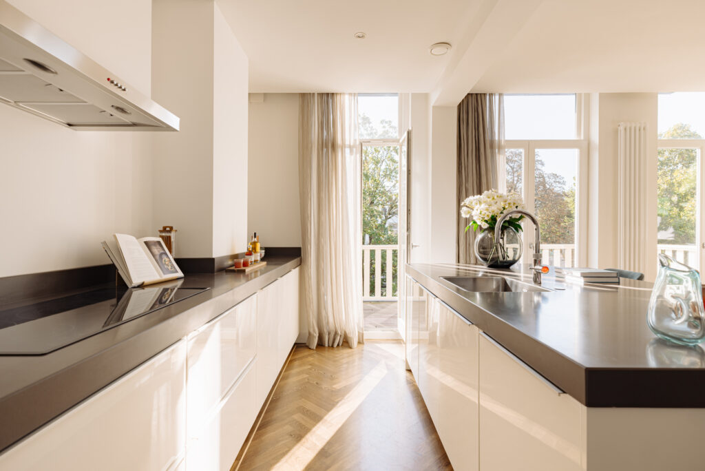 Van Eeghenstraat 127B, Amsterdam - Afbeelding 1