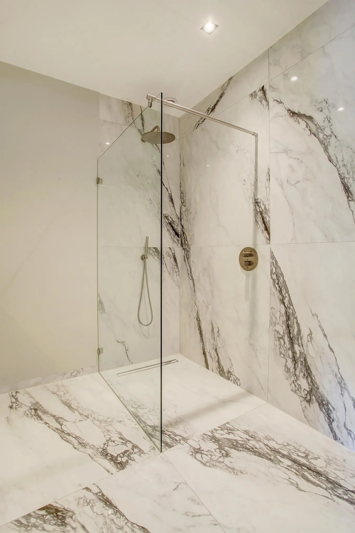 AM103410-1766424-Cornelis-Schuytstraat-51-3,-Amsterdam-141974532