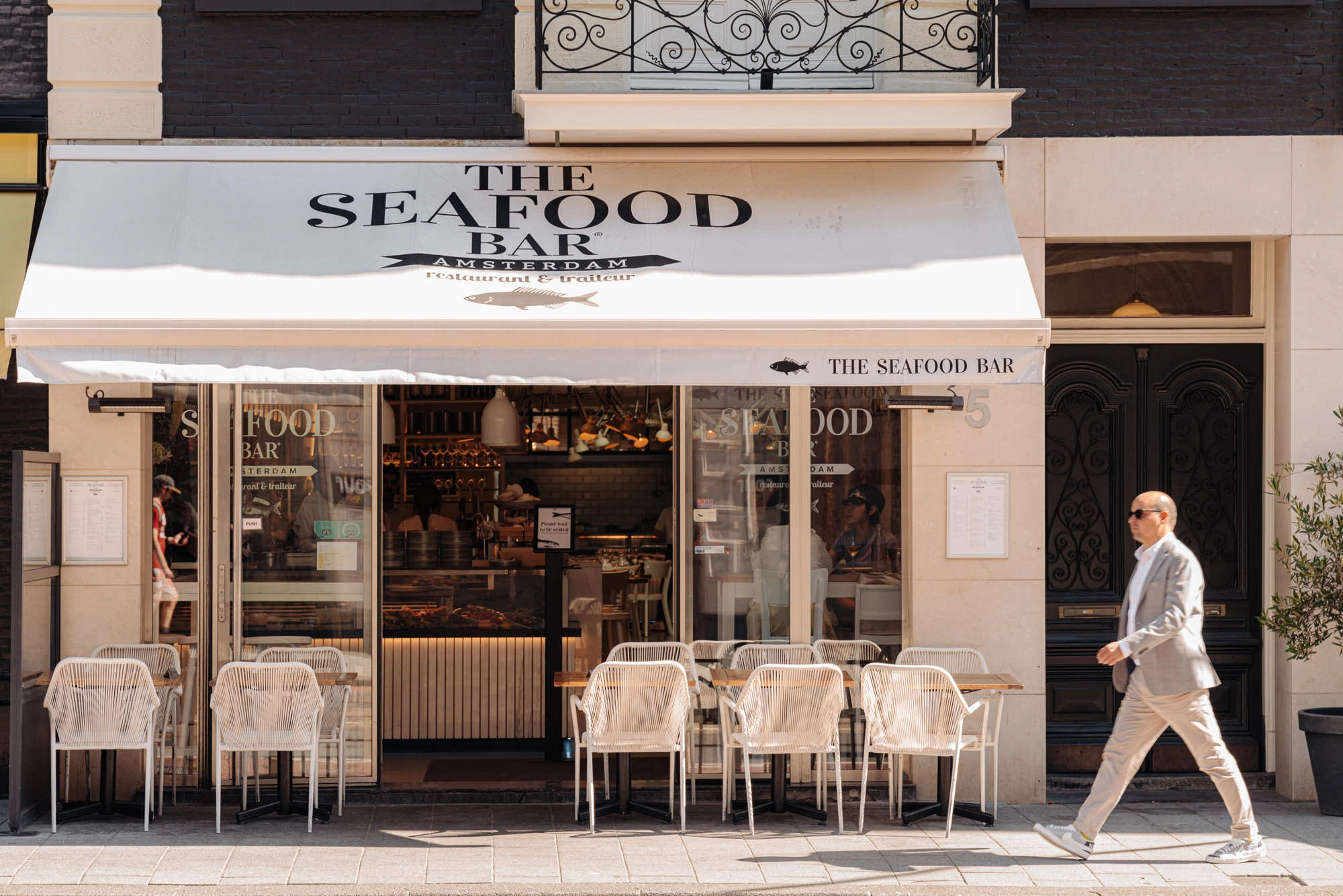 AM104058-1800051-Jacob-Obrechtstraat-18-2,-Amsterdam-154909605