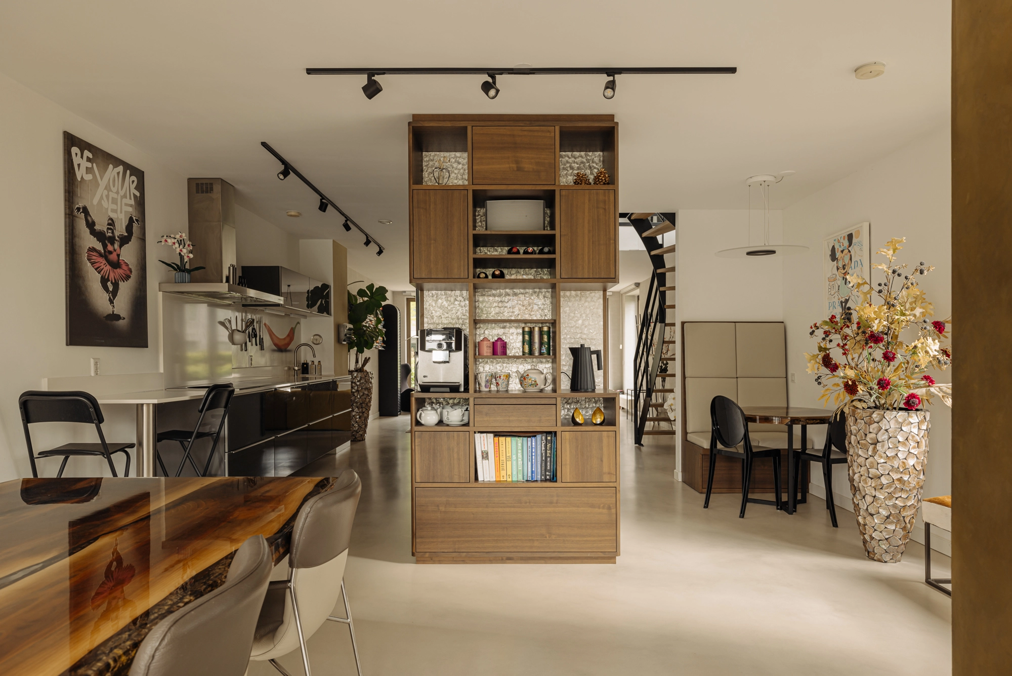 AM104205-2011704-Saskia-van-Uijlenburgkade-89,-Amsterdam-228915858