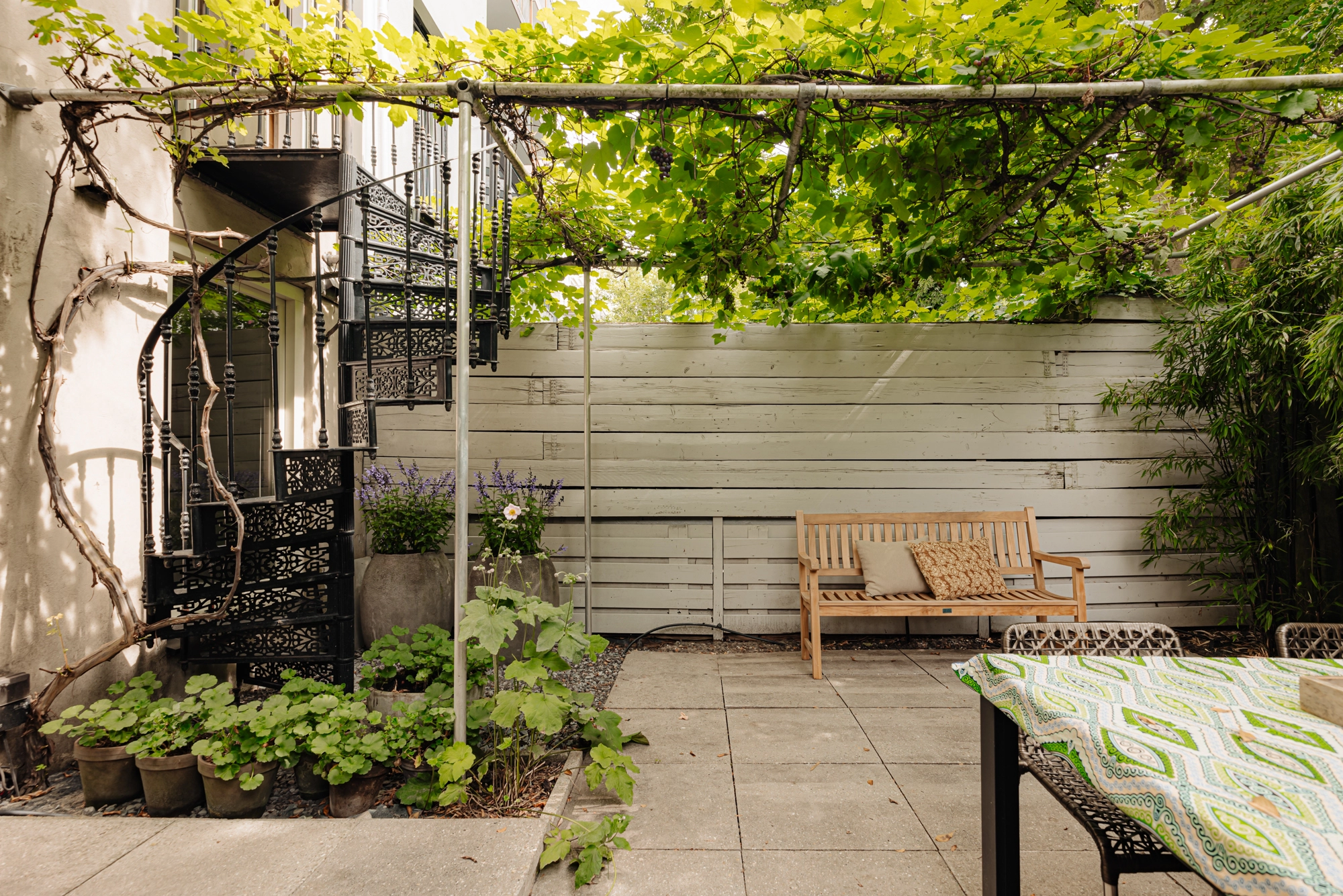 AM104447-1796392-Van-Eeghenstraat-39H,-Amsterdam-241771080