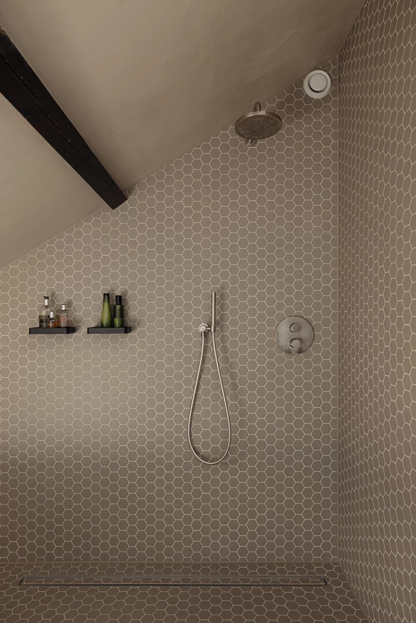 AM105039-2009696-Lindengracht-85B,-Amsterdam-223585803