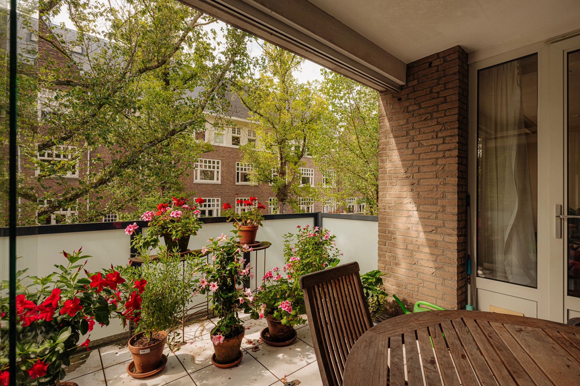 AM105539-1933765-Raphaelstraat-7,-Amsterdam-195870575