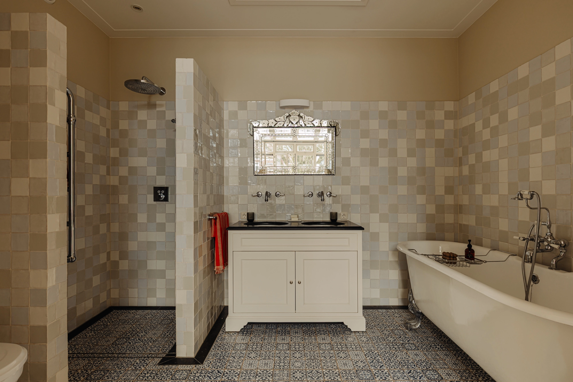 AM105693-1990003-Oranje-Nassaulaan-29,-Amsterdam-221706399