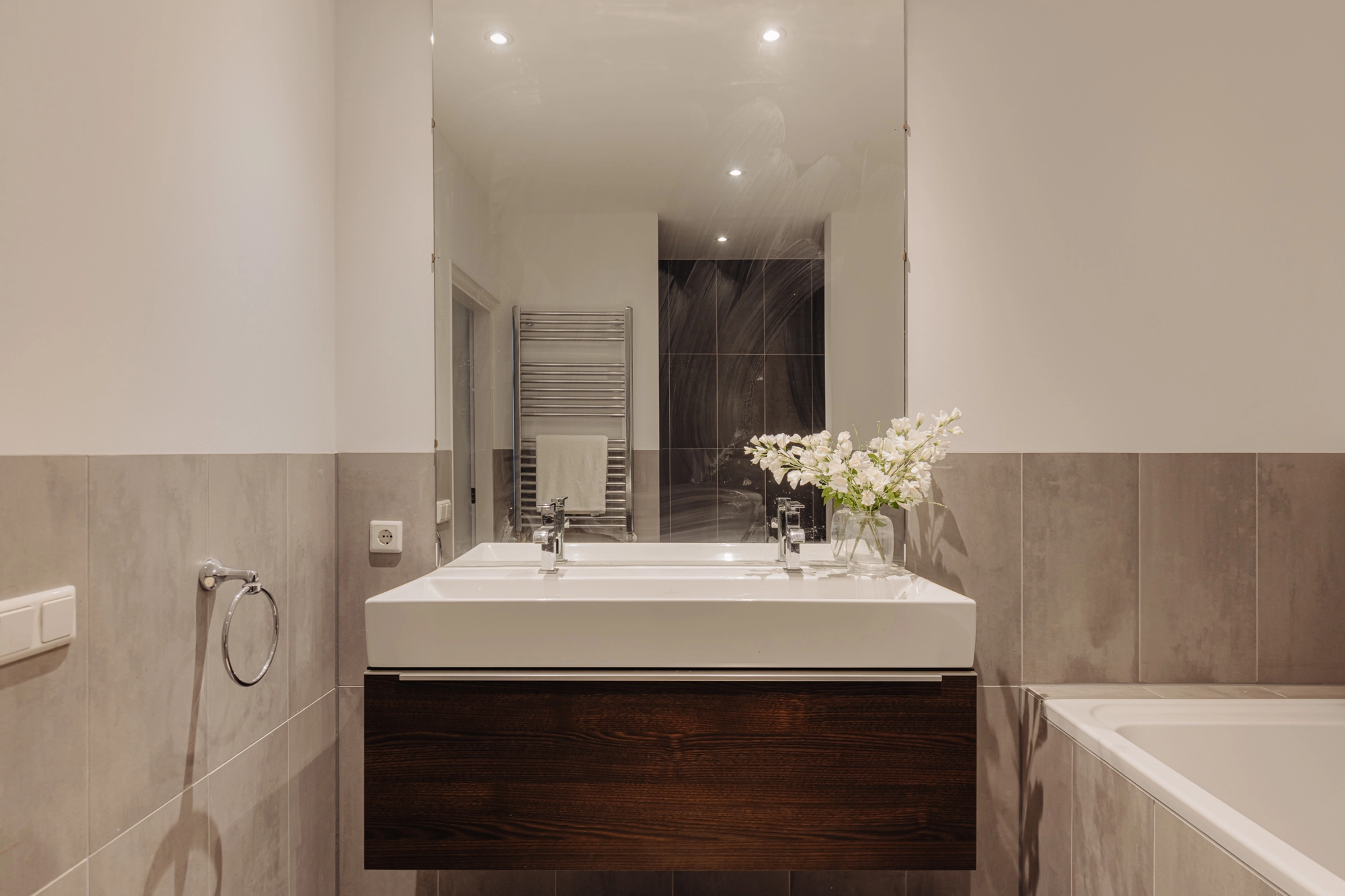 AM105721-1948330-Singel-138C,-Amsterdam-208018703