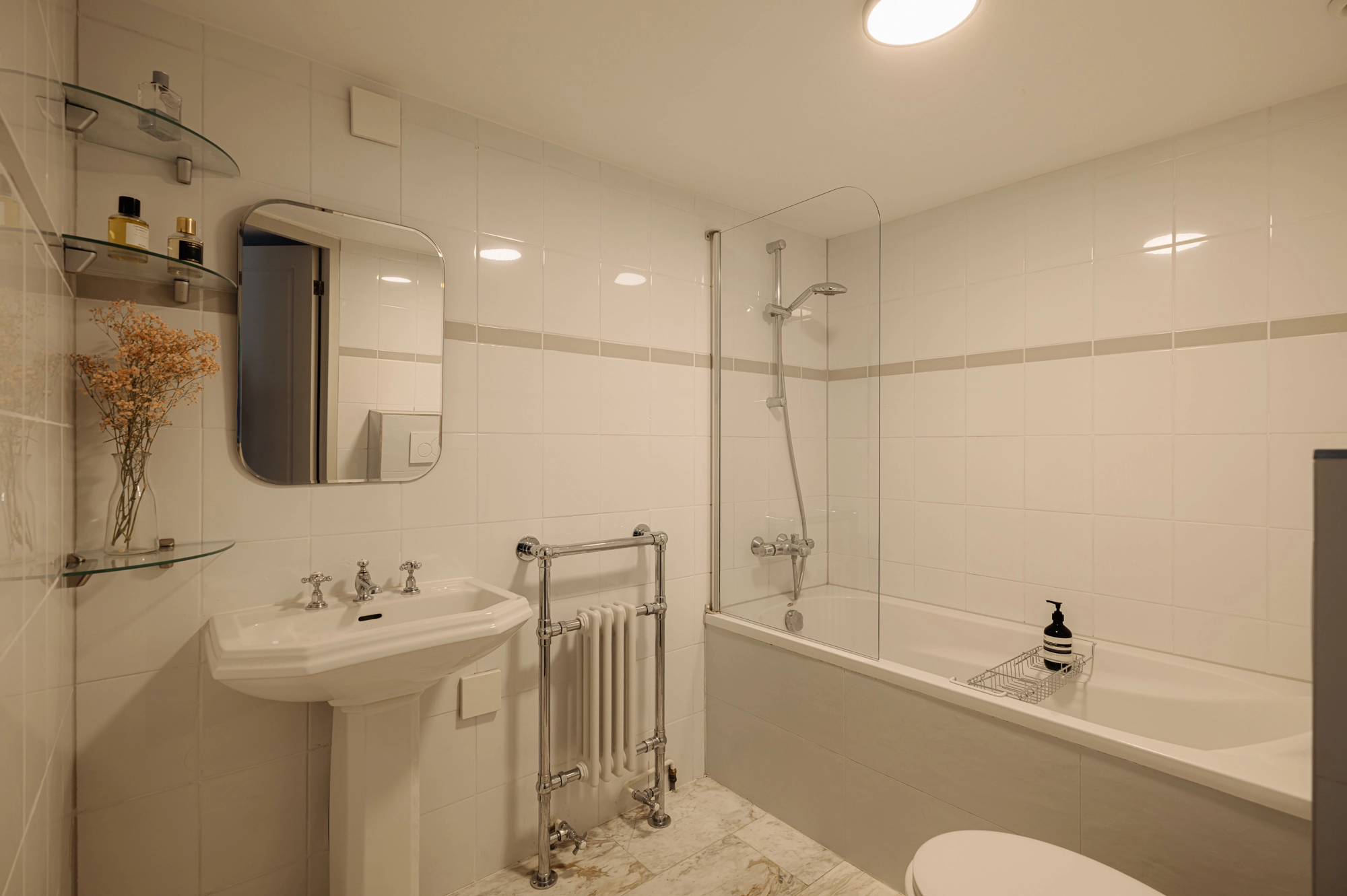 AM105730-1992369-Rapenburgerstraat-167F,-Amsterdam-222455053