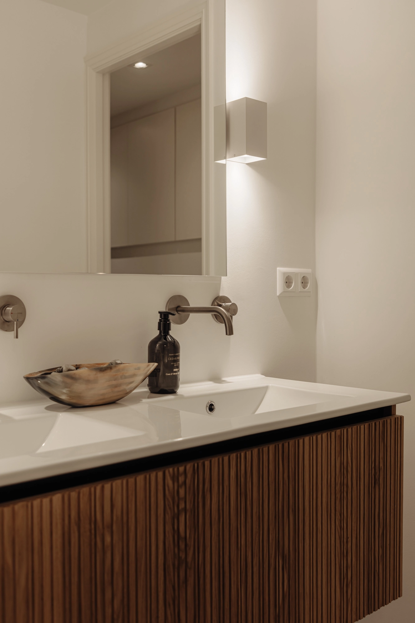 AM105801-1931228-Keizersgracht-330A,-Amsterdam-200931695