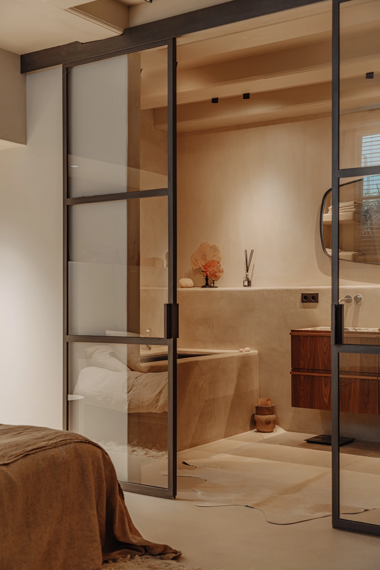 AM105811-1947352-Herengracht-242A,-Amsterdam-209447791