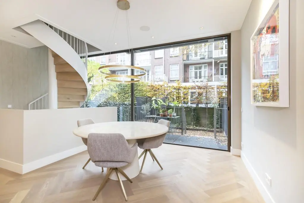 AM105900-2109579-Valeriusstraat-53,-Amsterdam-207429473