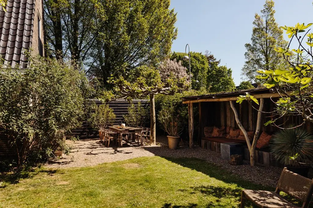 AM105923-1946574-Bernard-Zweerskade-12,-Amsterdam-207015449