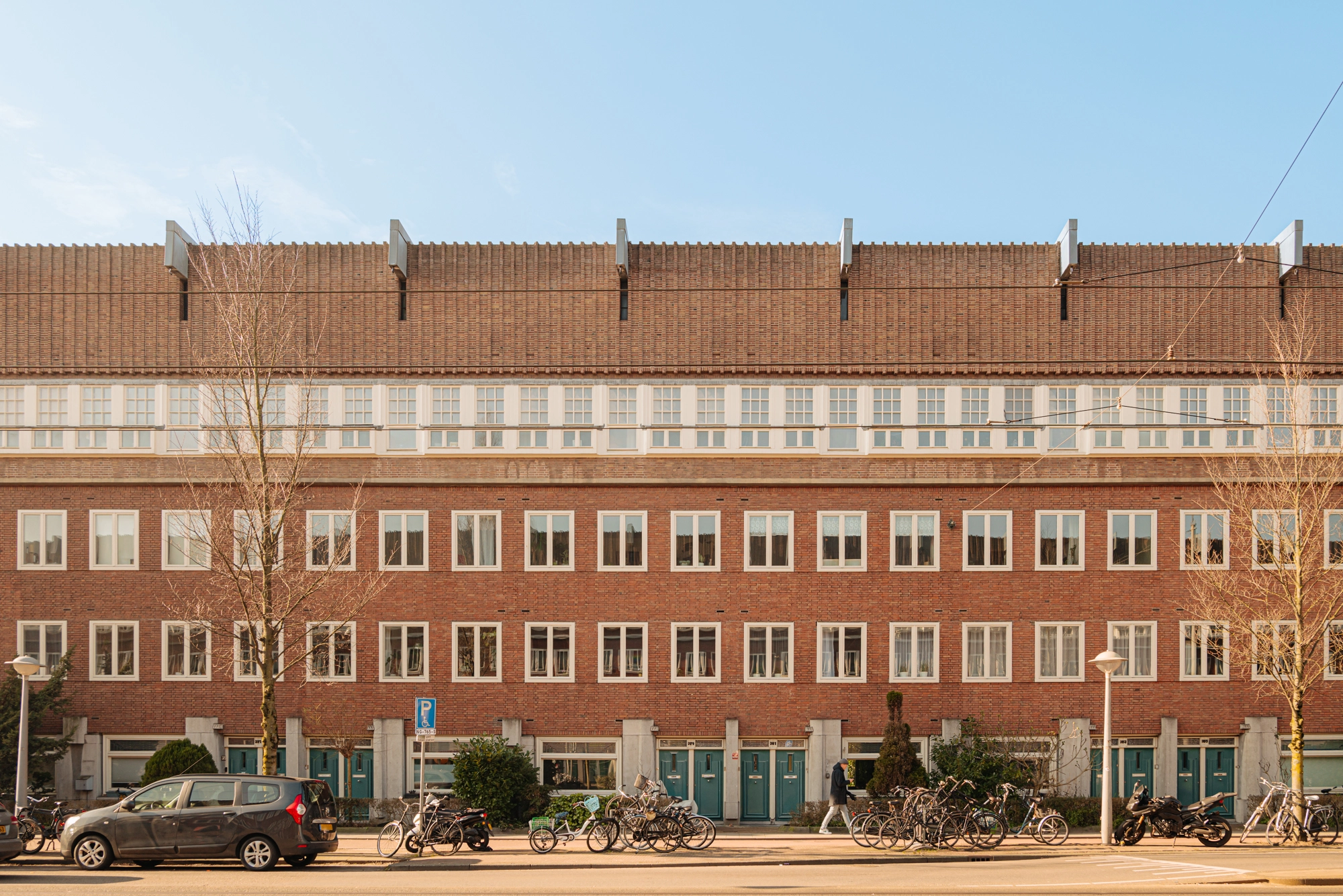 AM105927-1979436-Hoofdweg-379H,-Amsterdam-218929017