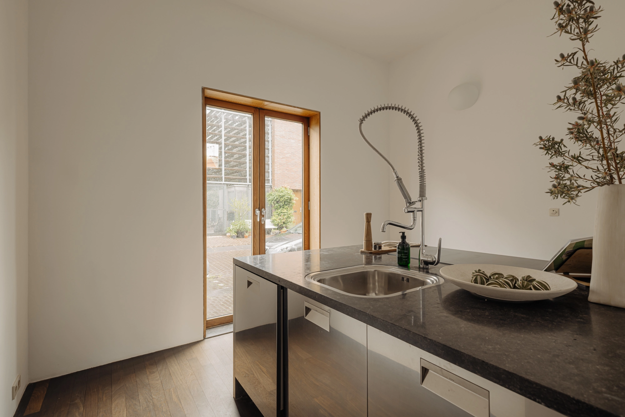 AM105940-2018382-Seinwachterstraat-27,-Amsterdam-232564312