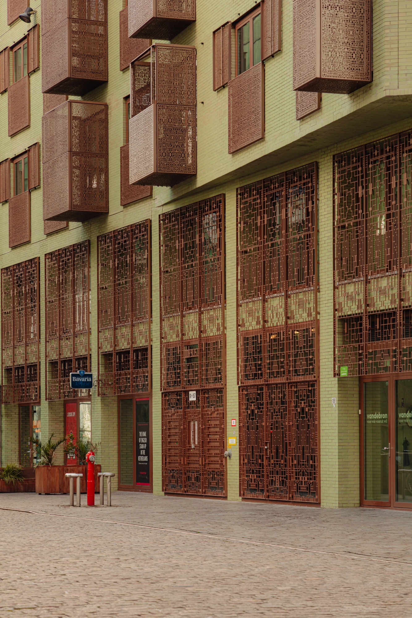 AM105999-1988305-IJdok-149,-Amsterdam-221292103