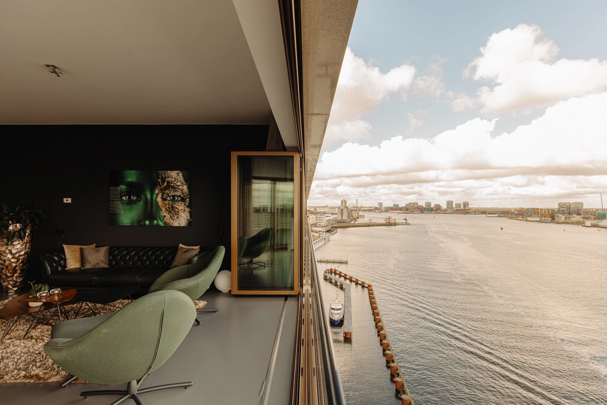 AM105999-1988305-IJdok-149,-Amsterdam-221292189