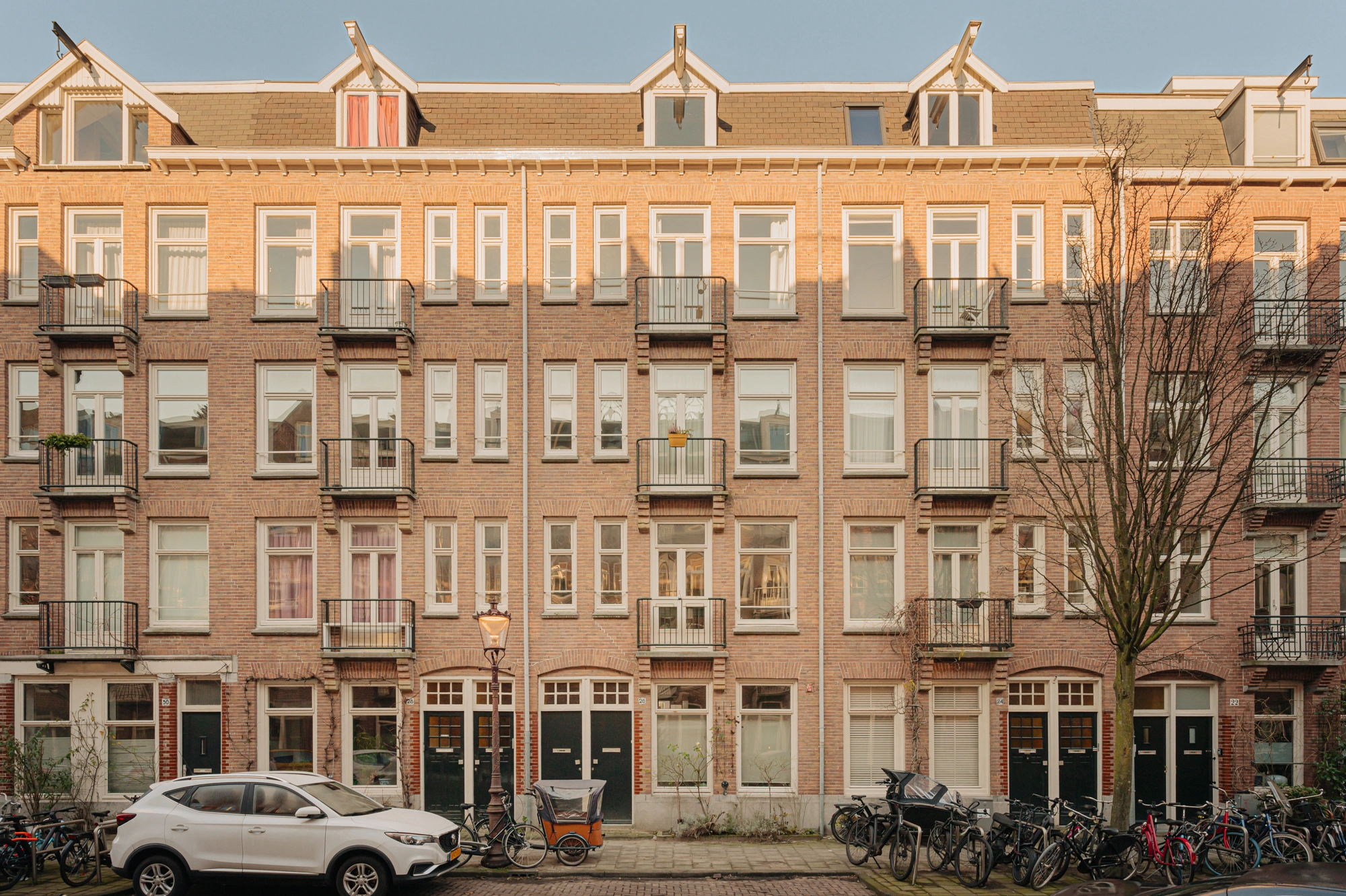 AM106014-1966549-Sluisstraat-26-1,-Amsterdam-214676405