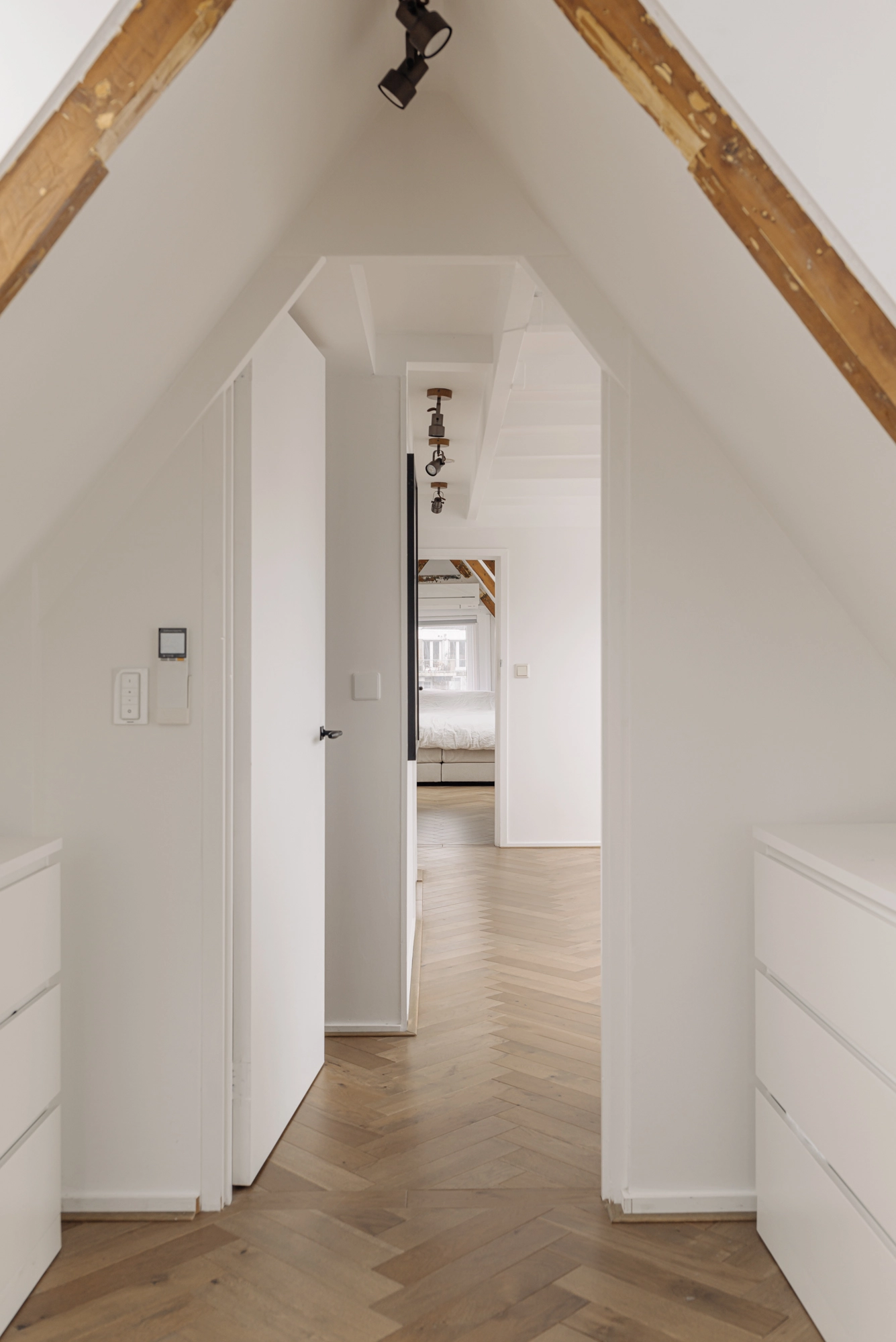 AM106051-1968630-Eerste-Goudsbloemdwarsstraat-15A-3,-Amsterdam-215253479