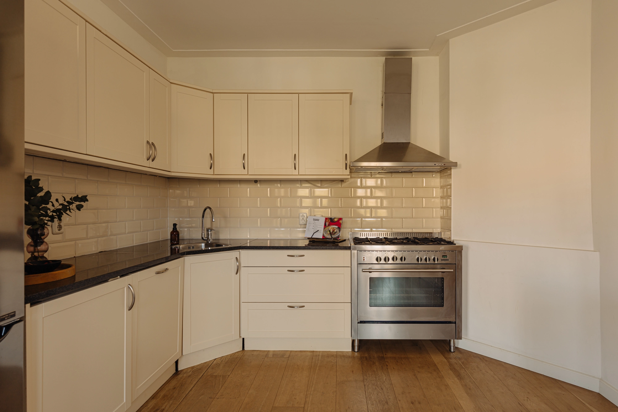 AM106059-1976069-Amstelkade-93-1,-Amsterdam-223945955