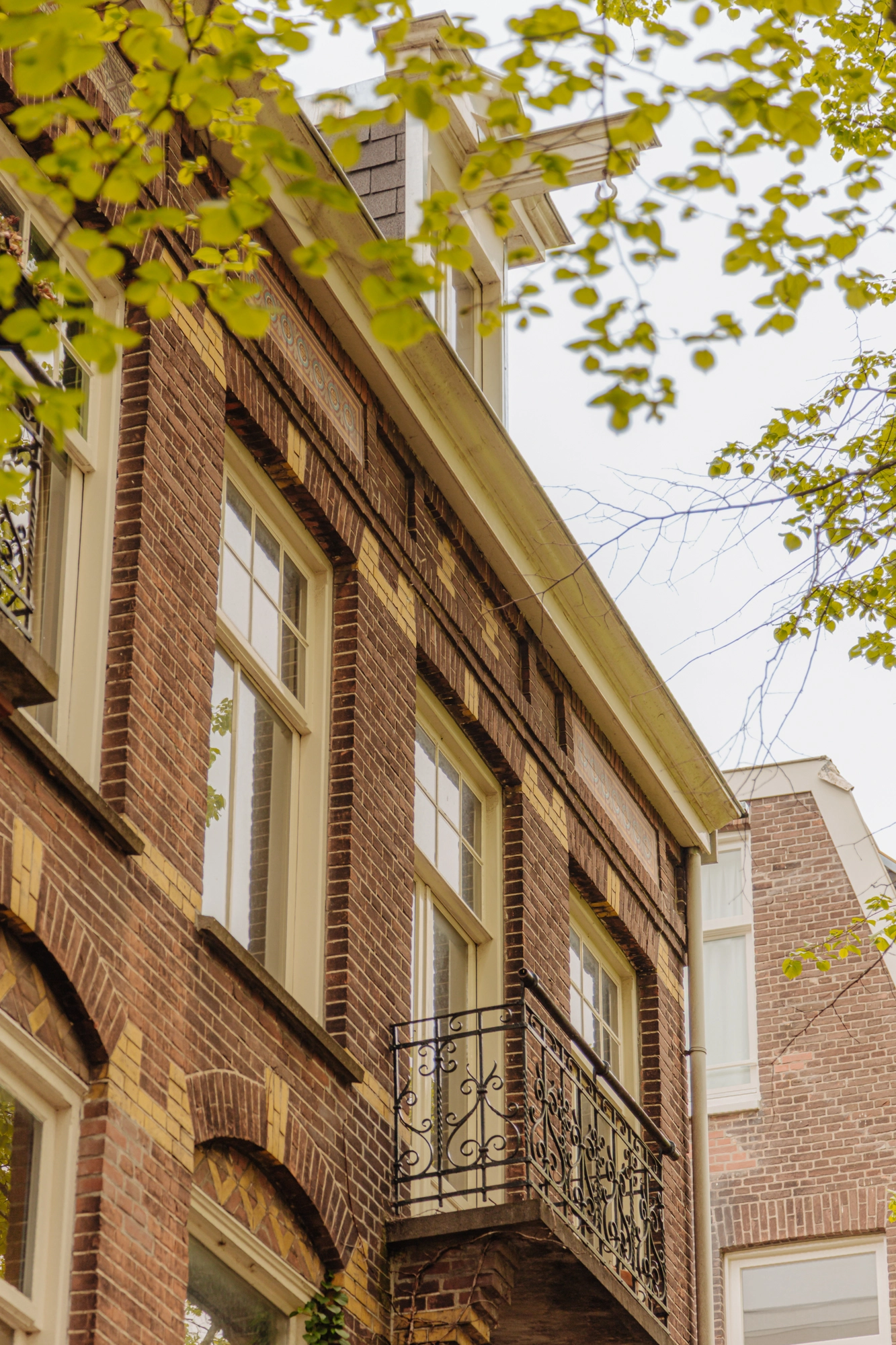 AM106064-1966494-Emmastraat-19-2,-Amsterdam-226979094