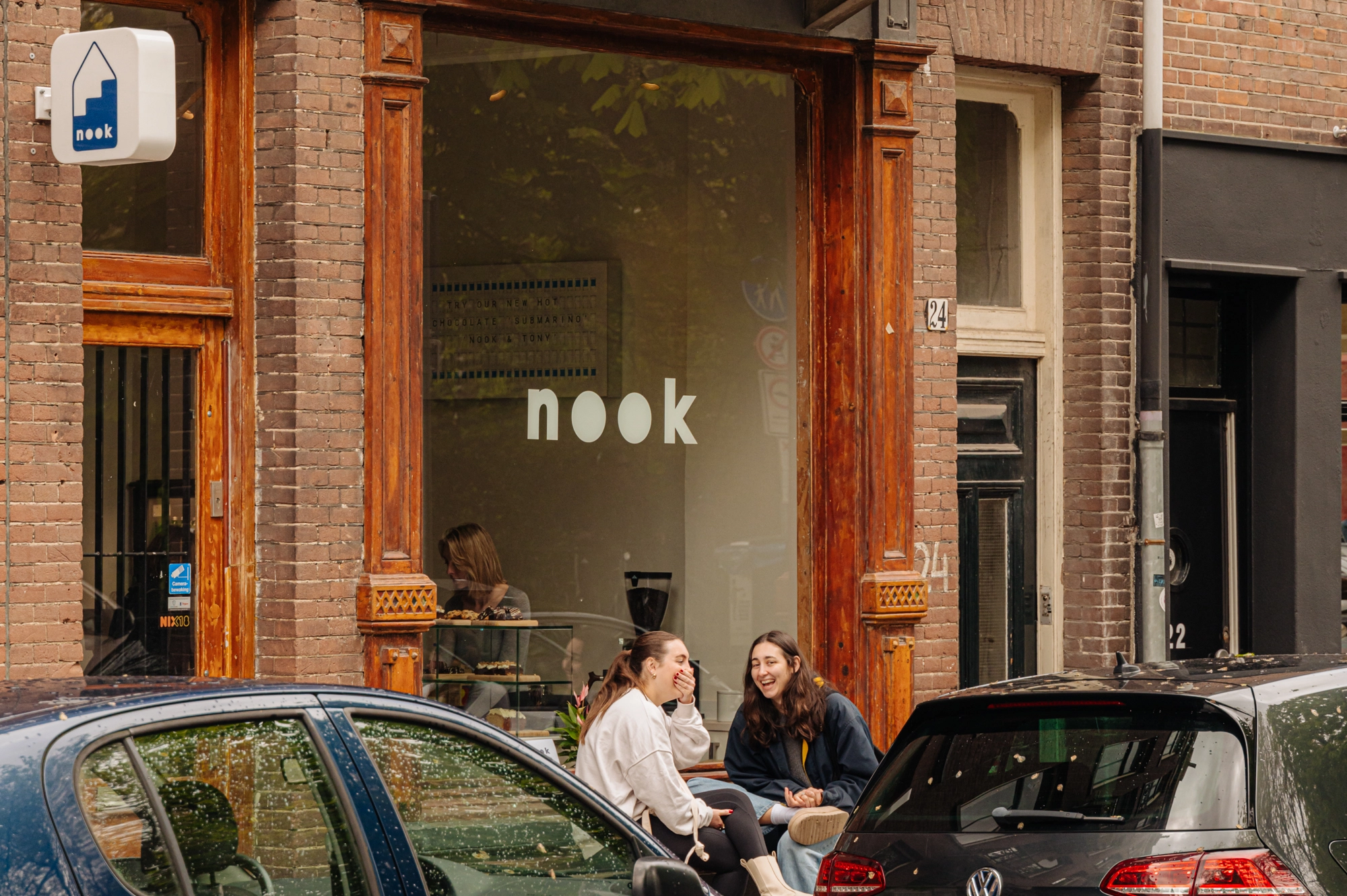 AM106077-1972403-Hemonystraat-48H,-Amsterdam-213490955