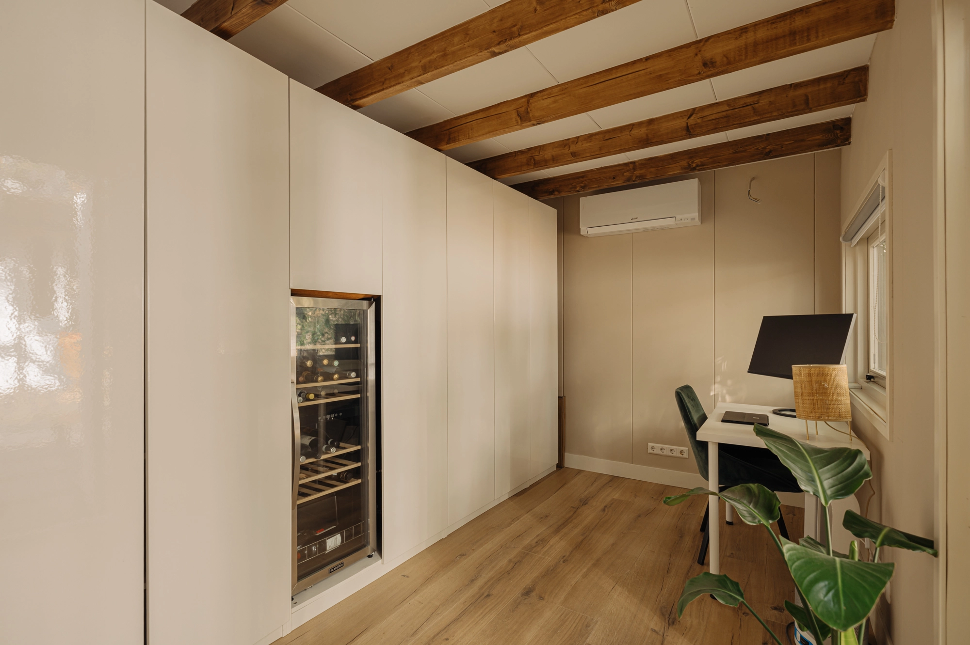 AM106117-1992498-Churchill-laan-59A,-Amsterdam-222432869