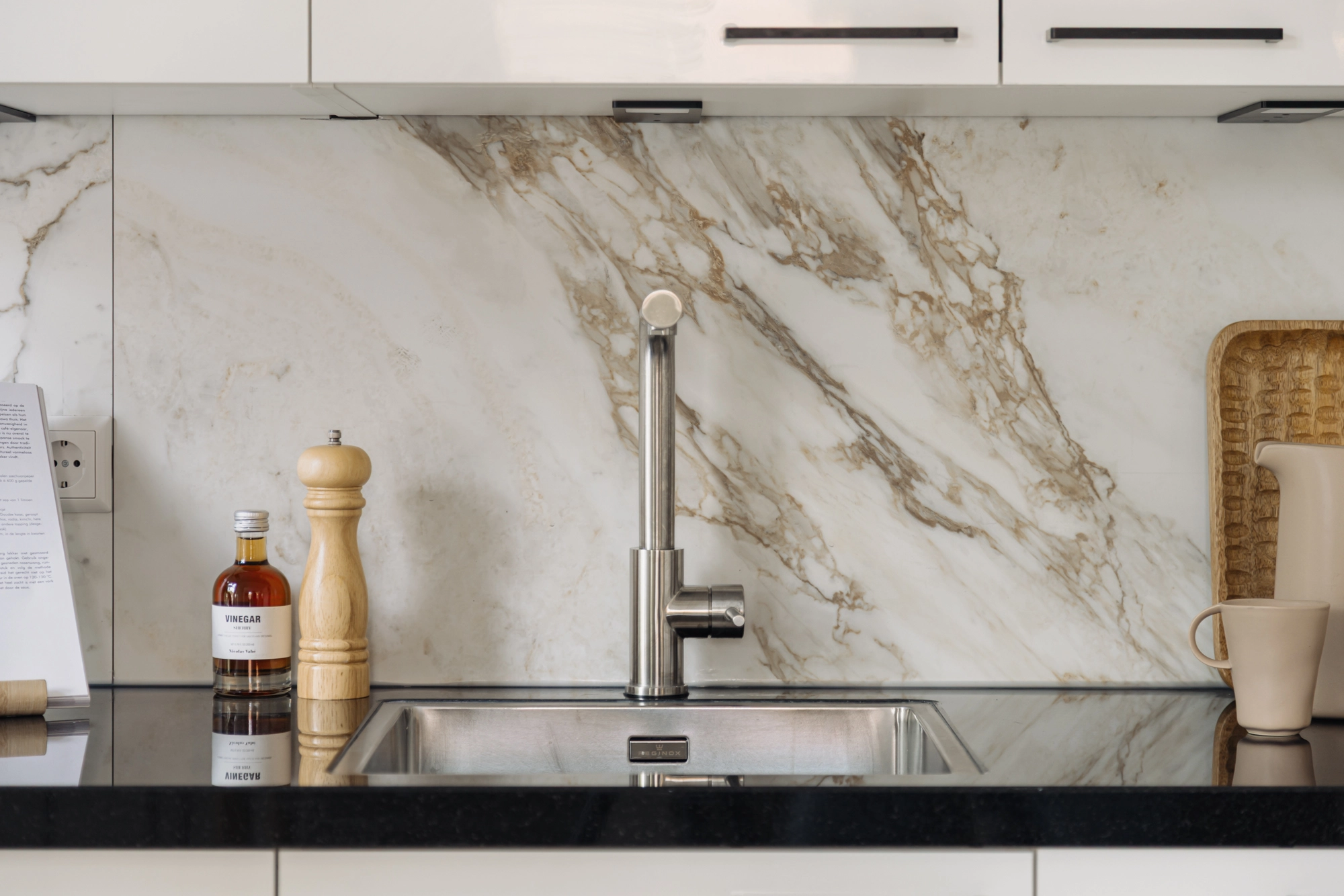 AM106123-2037711-Van-Tuyll-van-Serooskerkenweg-2-1,-Amsterdam-239671024