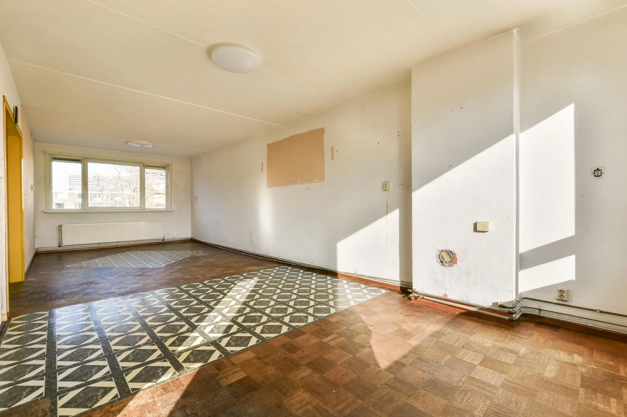 AM106139-1984171-Schierstins-85,-Amsterdam-220539219