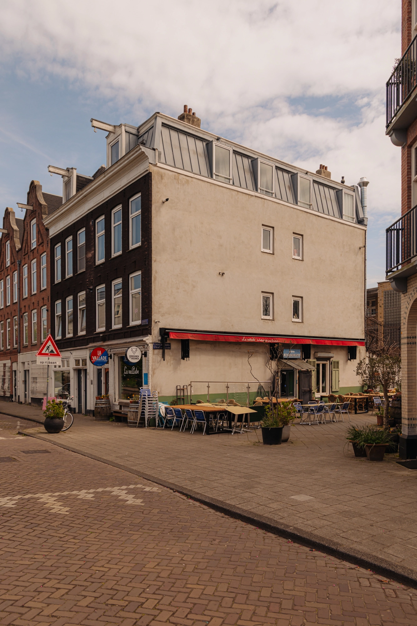 AM106258-1995093-Zacharias-Jansestraat-3H,-Amsterdam-225938166