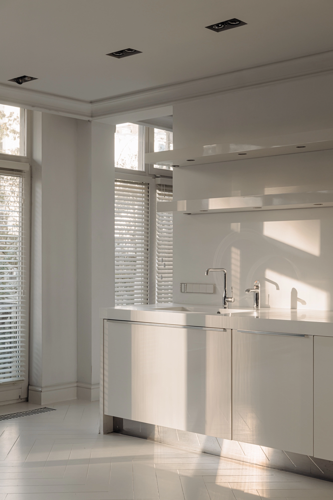 AM106465-2044496-Van-Breestraat-182A,-Amsterdam-256829852