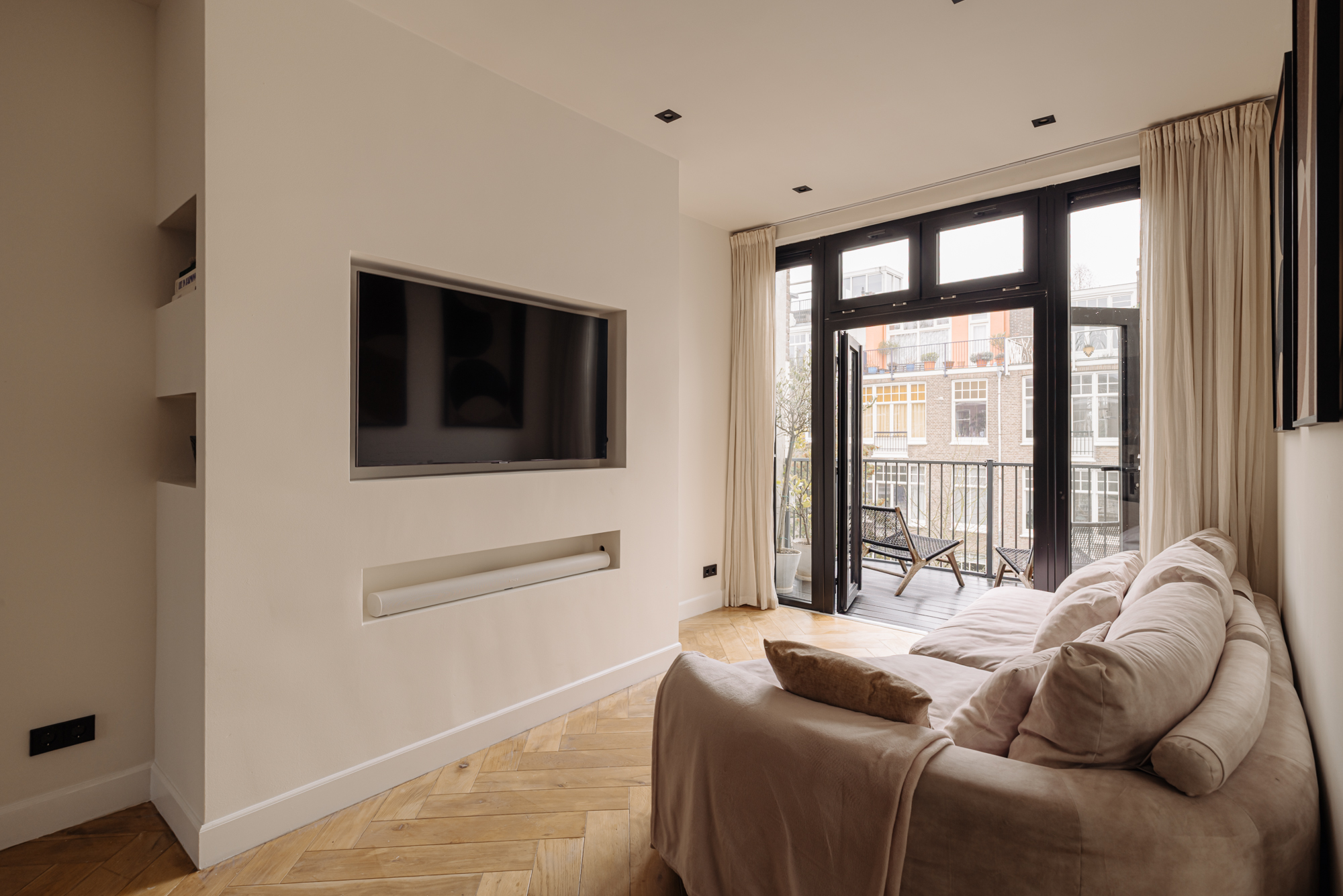 AM106688-2119424-Koninginneweg-155-3,-Amsterdam-262404938