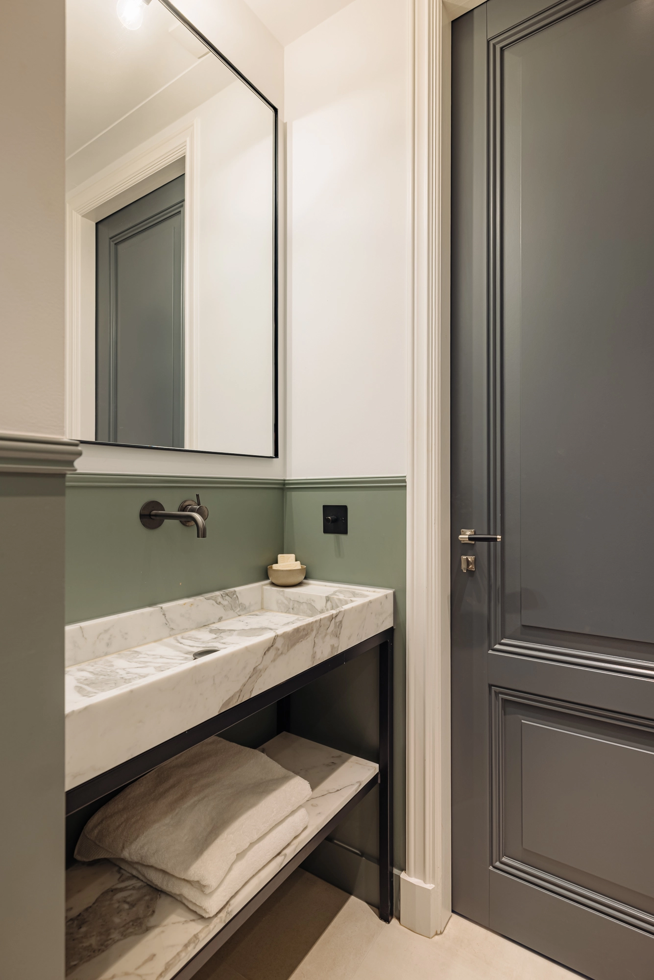 AM106800-2104653-Van-Breestraat-183E,-Amsterdam-253211416