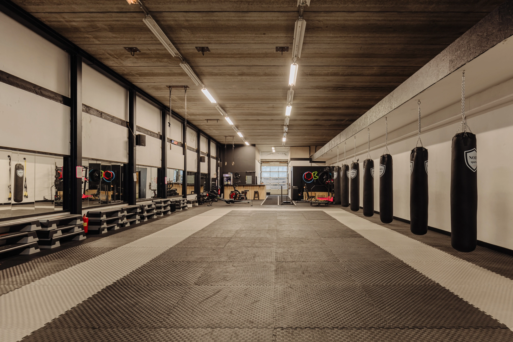 B103342-1944590-Nieuwendammerdijk-536B,-Amsterdam-208447181