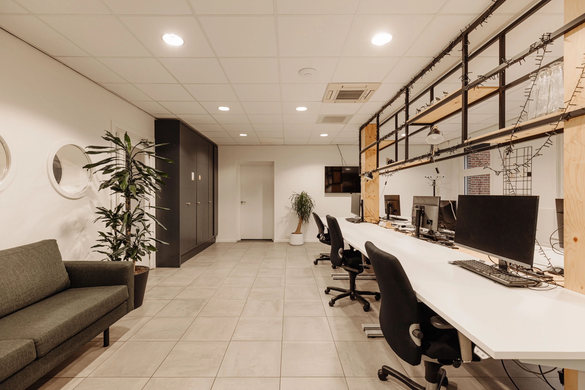 B103747-2040430-Gedempt-Hamerkanaal-31,-Amsterdam-240531524